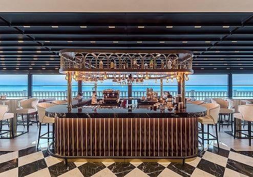 Crowne Plaza Antalya, bar