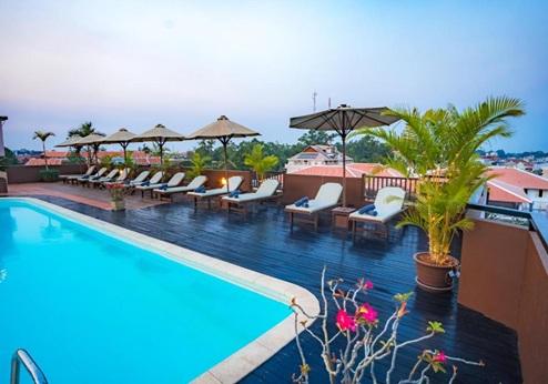 City River Hotel, zwembad