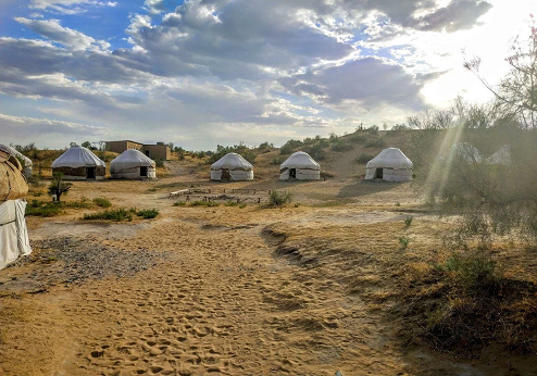 Yurt Camp, Terrein