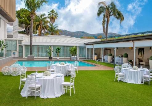 Hotel I Gigli, zwembad/terras