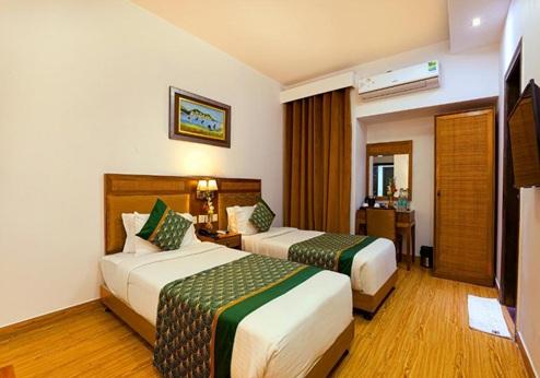 Opo Premier, kamer