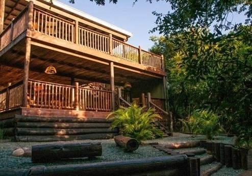 Umkhumbi Lodge, exterieur