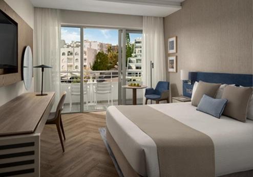 Mediterranean Beach hotel, kamer