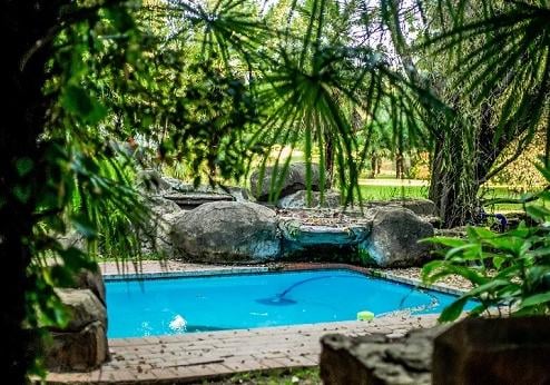 Winterton Country Lodge - zwembad