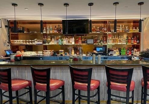 Holiday Inn Lower East Side, bar
