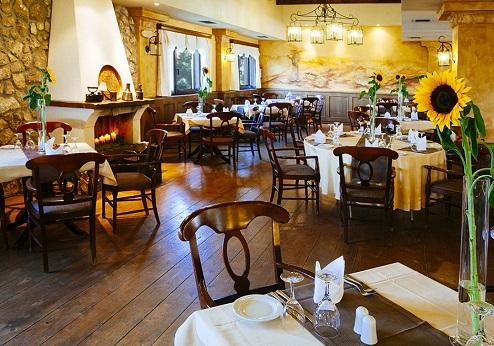 Aiges Melathron, restaurant