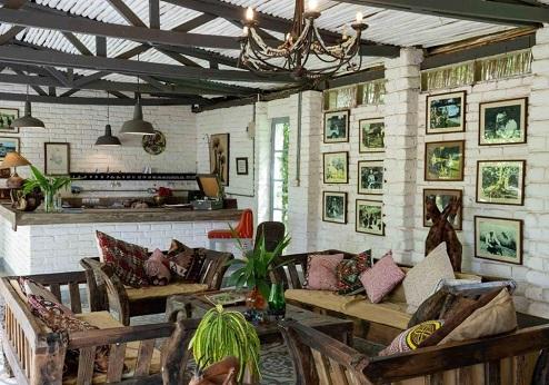 Mount Meru Game Lodge, lobby