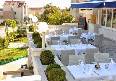 Mediteran, restaurant