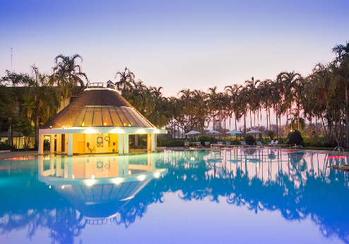 The Imperial Hotel and Convention Centre, pool bar 