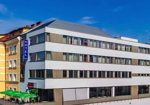 Hotel Meksiko, voorkant