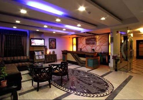 South Gate Delhi, entree