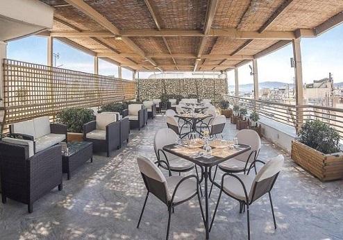 Ilissos Hotel, dakterras