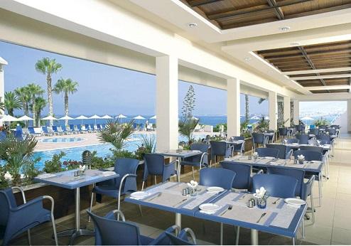 Cynthiana Beach hotel, restaurant