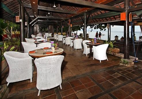 Peneeda View Beach Hotel, restaurant