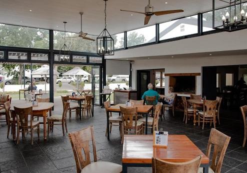 Aan de Eike Guest House, ontbijtzaal