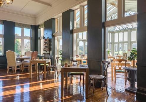 Burley Manor, Restaurant