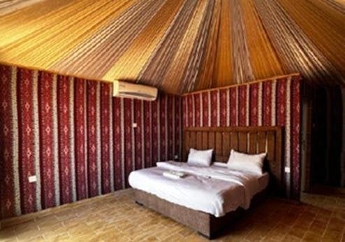 Albasha Camp, tent
