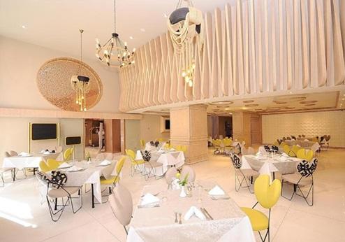 Oum Palace, restaurant