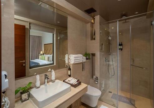 Uday Samudra Leisure Beach Hotel & Spa, badkamer