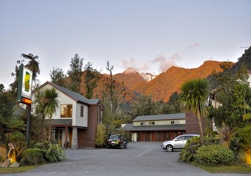 Punga Grove Motel & Suites, buitenkant
