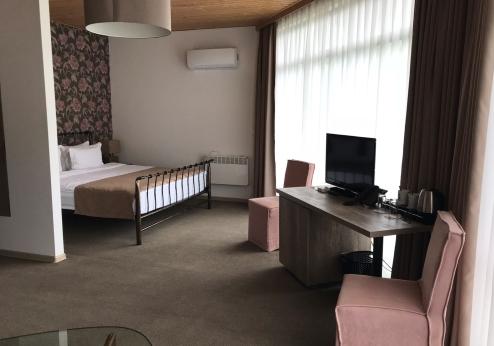 Vardzia Resort, kamer