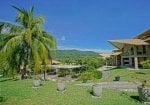 Nammb&uacute; Beachfront Bungalows, tuin