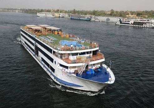 M/S Blue Shadow, exterieur