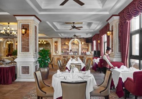 Anik Palace Hotel, restaurant