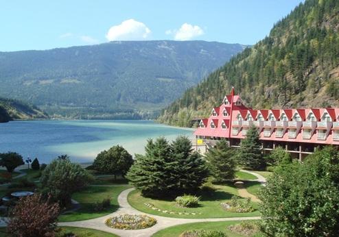 Three Valley Lake Chateau, uitzicht