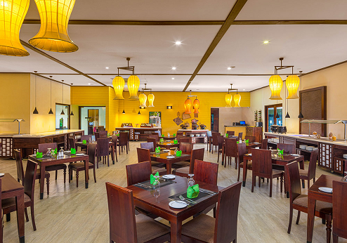 Chaarya Resort & Spa, restaurant 