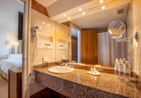 Hotel Rio Amazonas Quito, badkamer