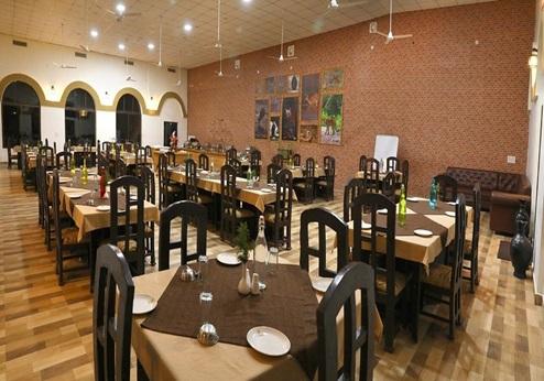 Mogli Resort Kanha, restaurant