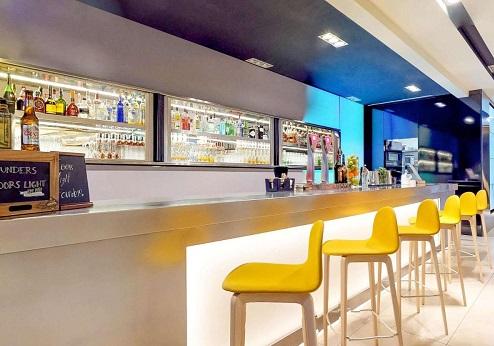 Novotel Madrid Center, bar