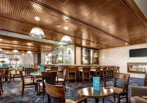 Radisson Hotel Corning, bar