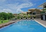 Nammb&uacute; Beachfront Bungalows, zwembad