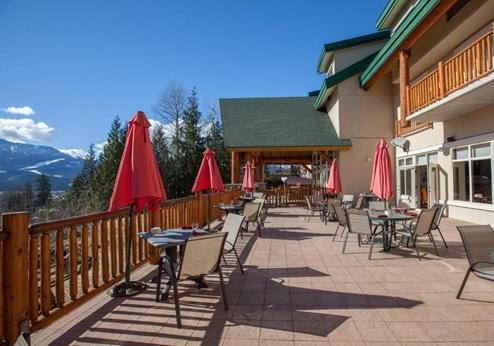 Coast Hillcrest Hotel, terras