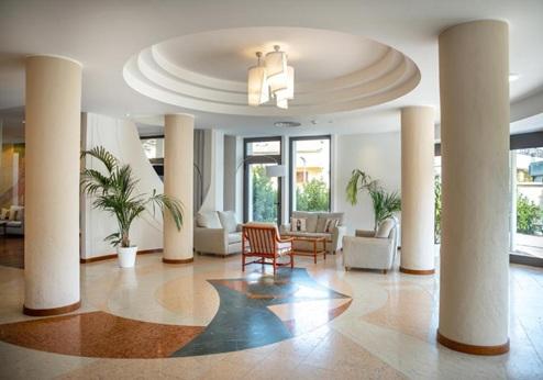 Hotel Carlo Felice, entree