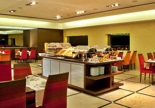 Turim Ibéria Hotel, ontbijt