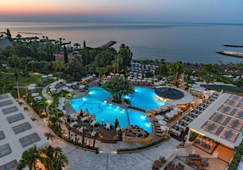 Mediterranean Beach hotel, zwemabd