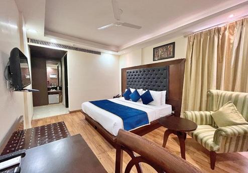 The Grand Orion, kamer