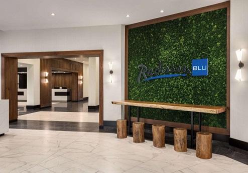 Radisson Blu Vancouver Airport Hotel & Marina, lobby
