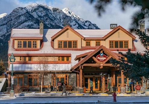 Banff Ptarmigan Inn, exterieur