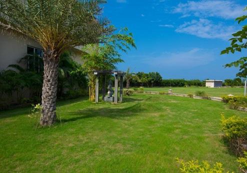 Landmark Pallavaa Beach, omgeving