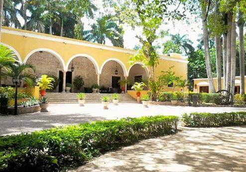 Hacienda Chichén Resort, buitenkant