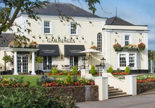 The Devon Hotel, buitenkant