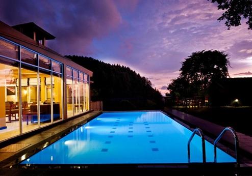 Melheim Kandy Villas, zwembad