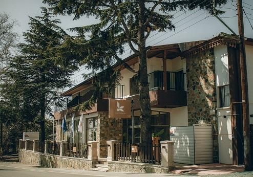 Kallithea Inn, exterieur