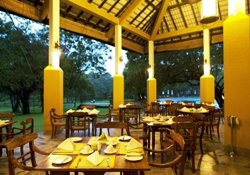 Amaya Lake Resort, restaurant