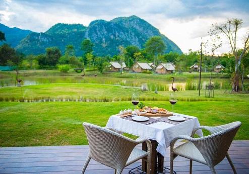 Lala Mukha Tented camp, veranda