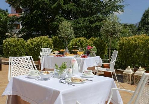 Chloe Hotel, terras